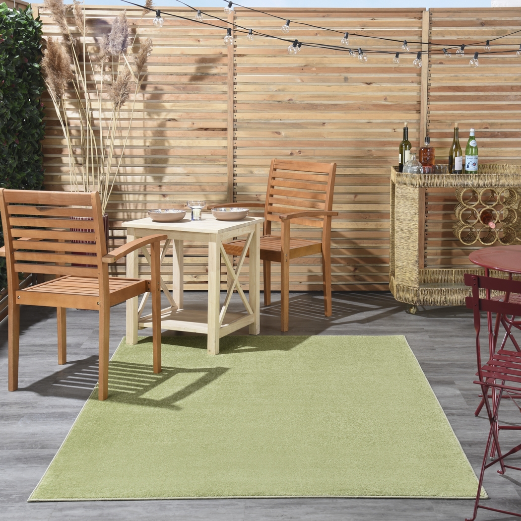 Easthagen Green 5' x 7' Indoor/Outdoor Rug - Thumbnail - Image 2