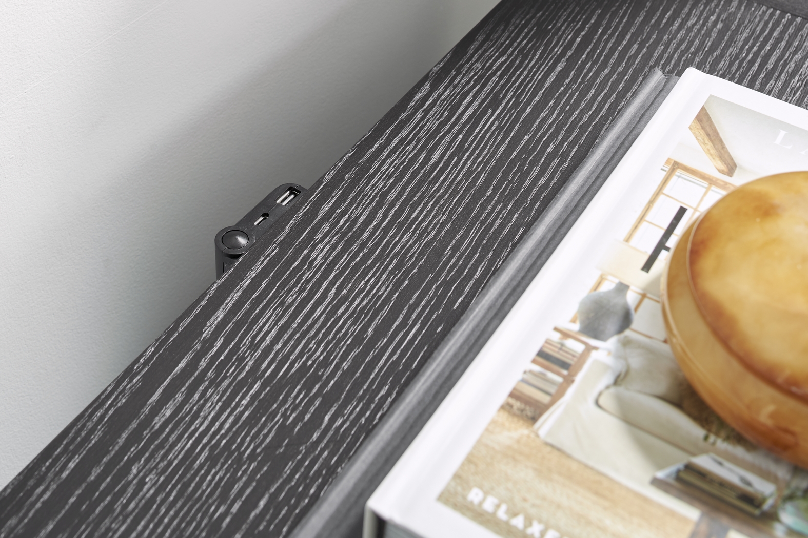 Easton Park Black 7 Pc Queen Storage Bedroom - Thumbnail - Image 15