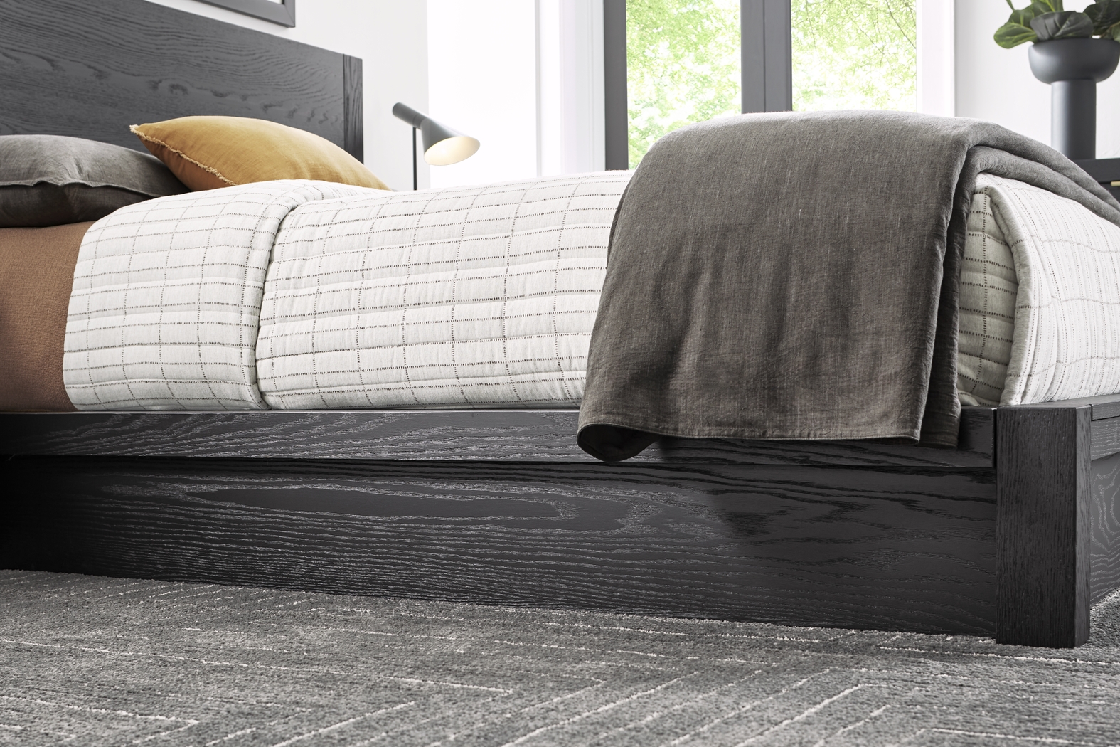 Easton Park Black 7 Pc Queen Storage Bedroom - Thumbnail - Image 3