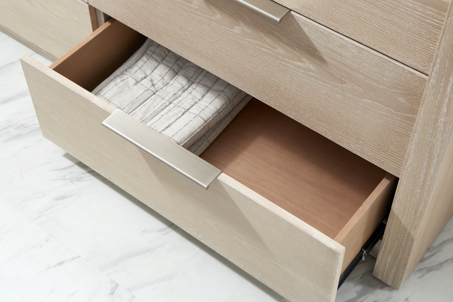 Easton Park Natural 7 Pc King Panel Bedroom - Thumbnail - Image 6