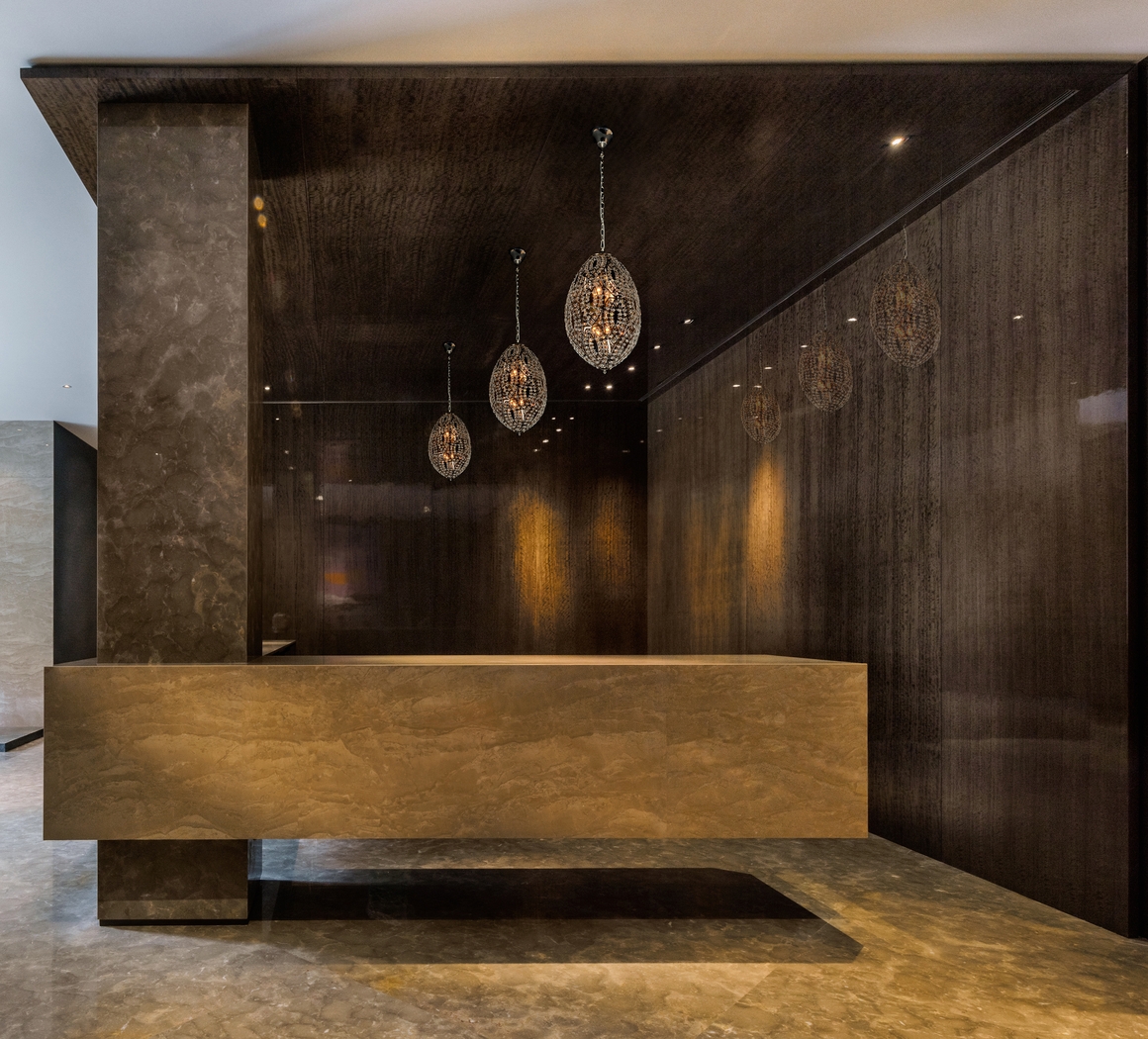 Eddington Silver Chandelier - Thumbnail - Image 3