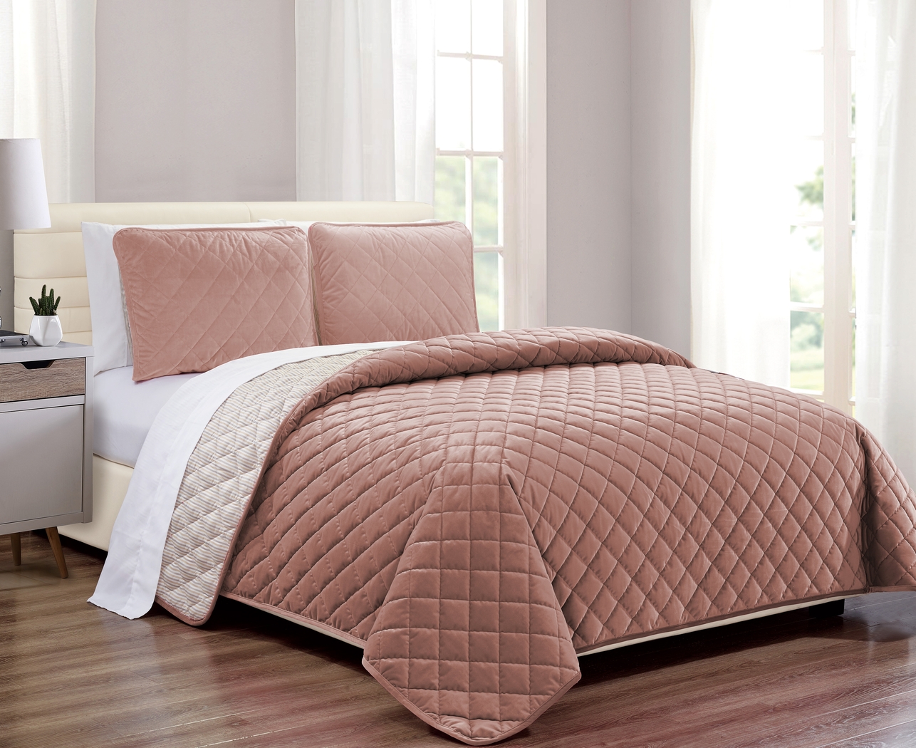 Edelia Blush 3 Pc King Coverlet Set - Thumbnail - Image 1