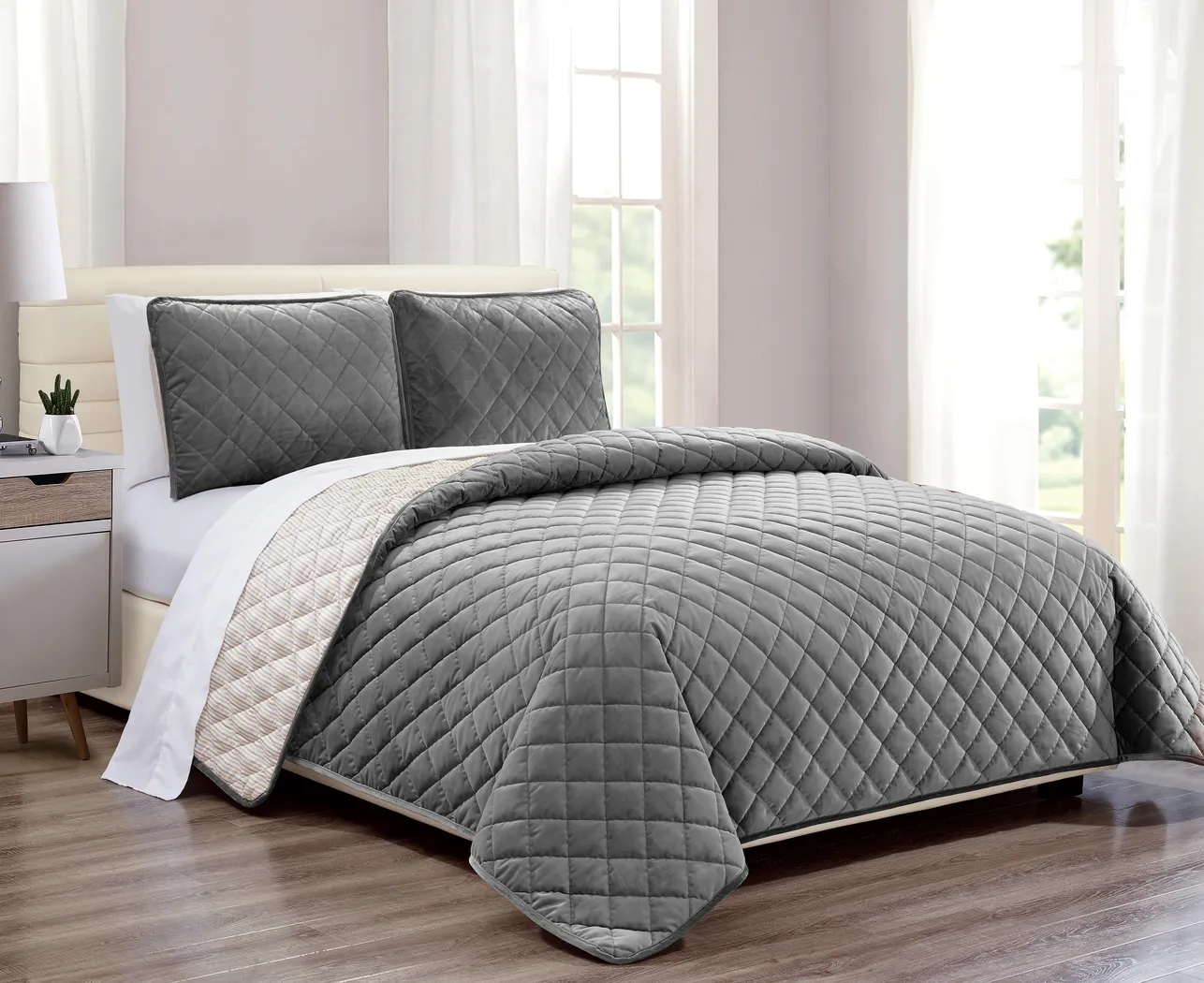 Edelia Gray 3 Pc Queen Coverlet Set - Thumbnail - Image 1