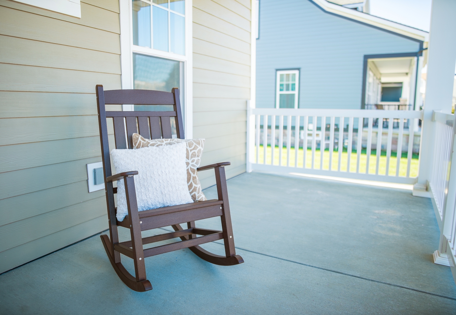 Edgarton Traditional Espresso Outdoor Rocker - Thumbnail - Image 9