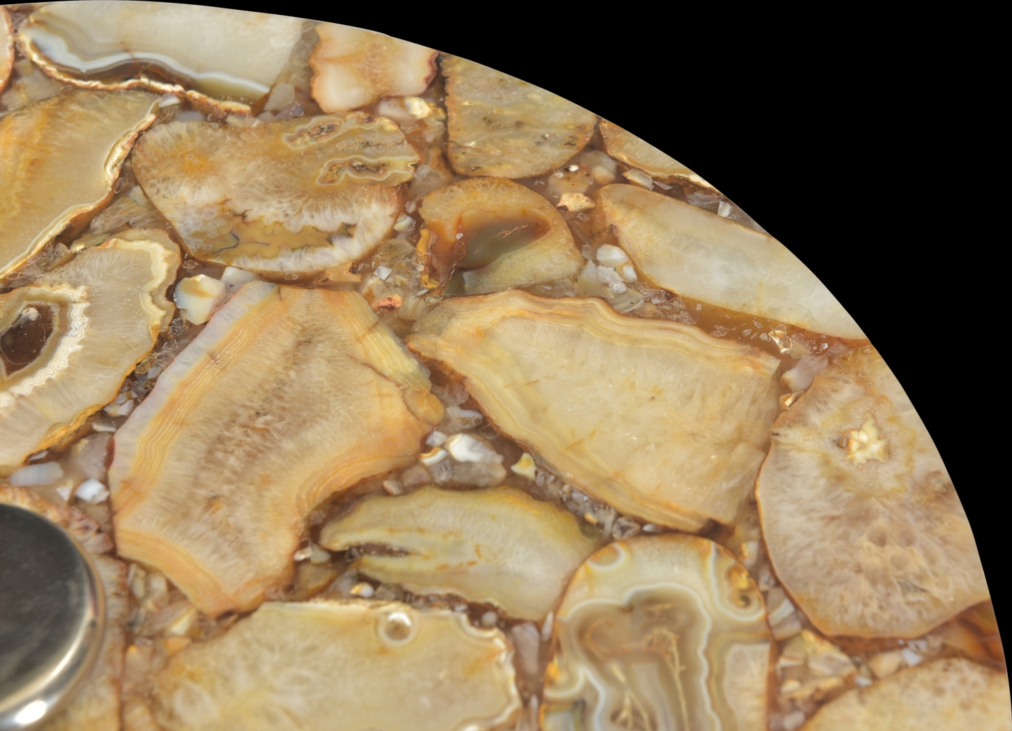 Edgeview Beige Accent Table - Thumbnail - Image 5