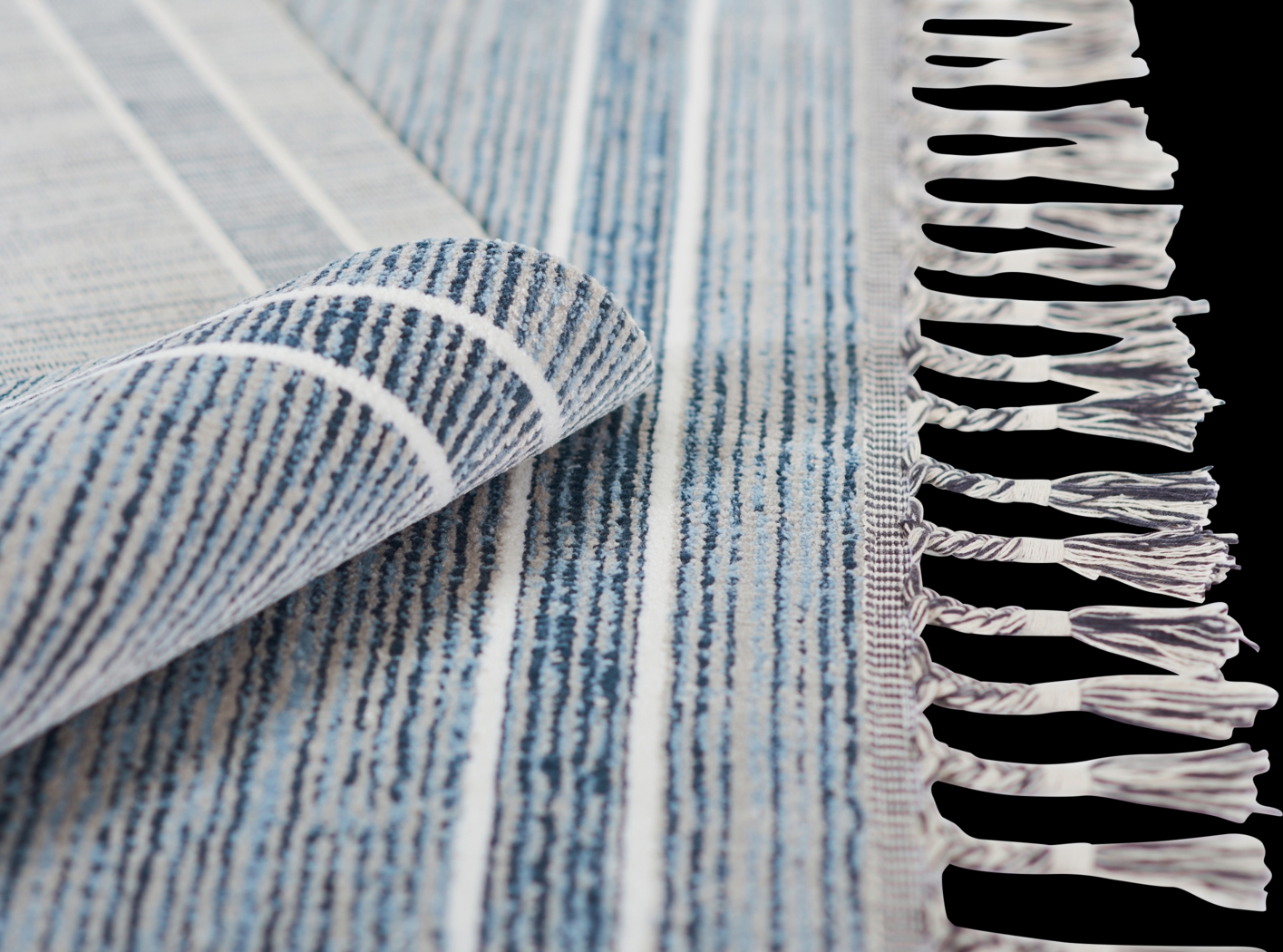 Edis Blue 5'3 x 7'6 Rug - Thumbnail - Image 7