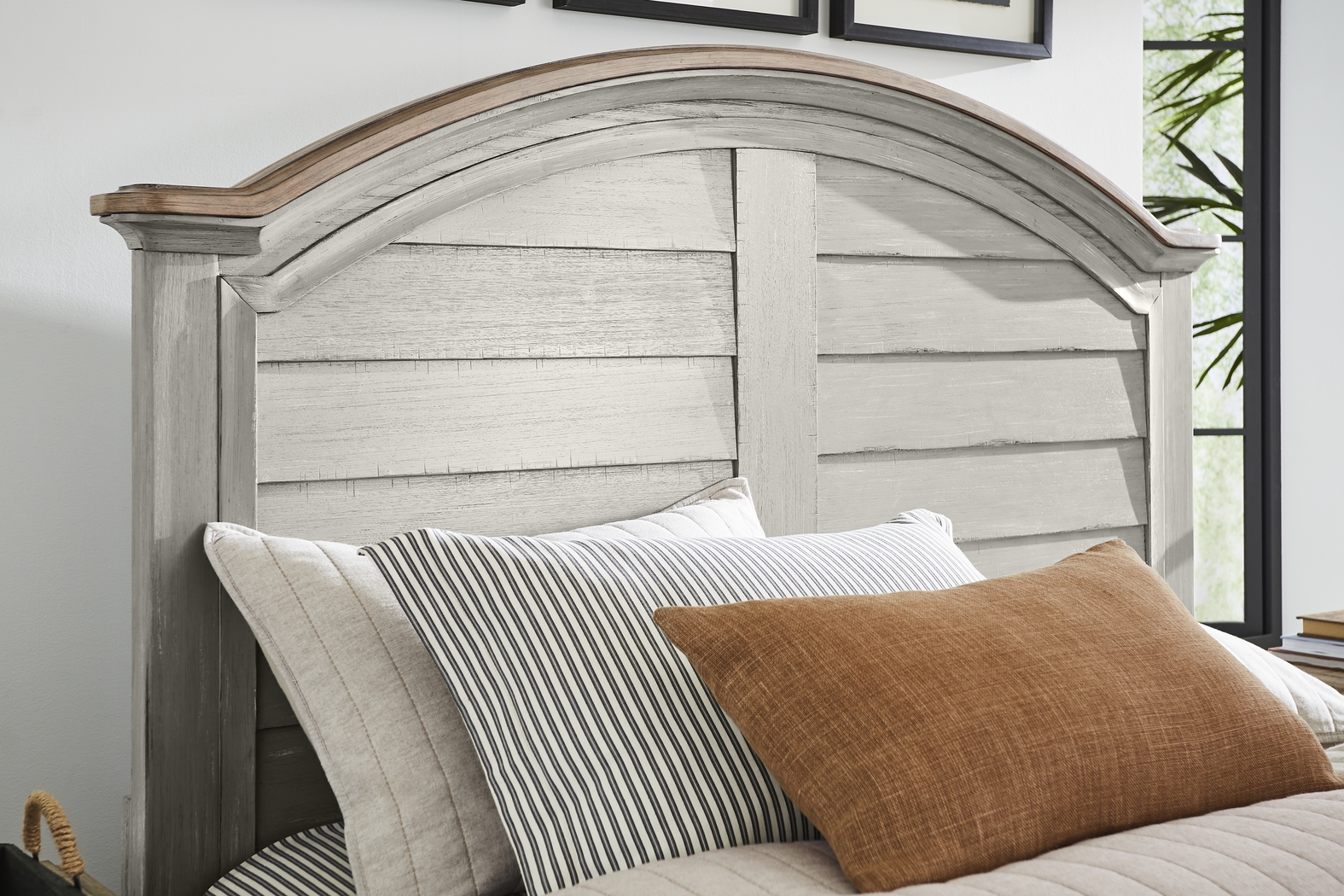 Edisto Bay Gray 3 Pc King Panel Bed - Thumbnail - Image 3