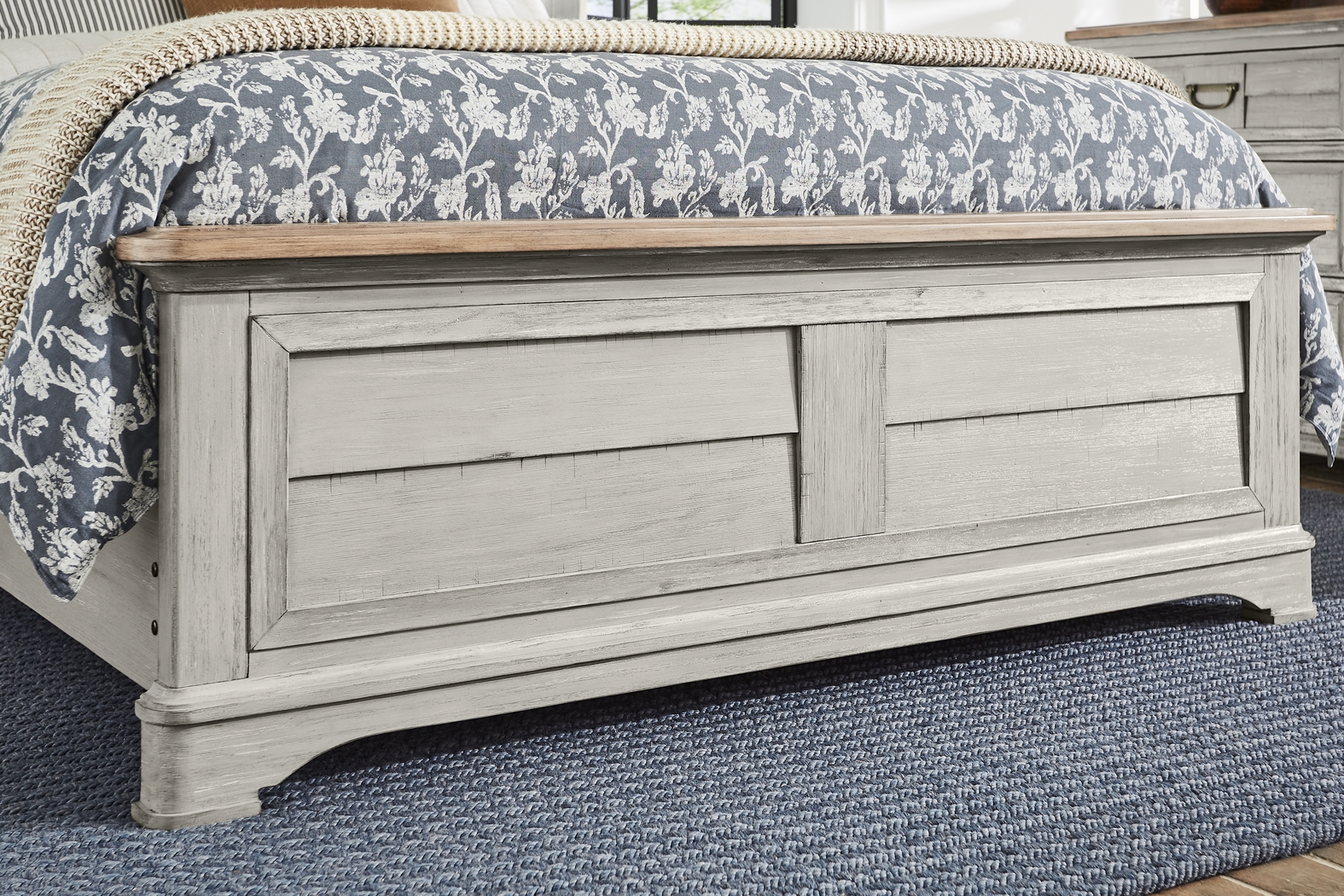 Edisto Bay Gray 3 Pc King Panel Bed - Thumbnail - Image 4