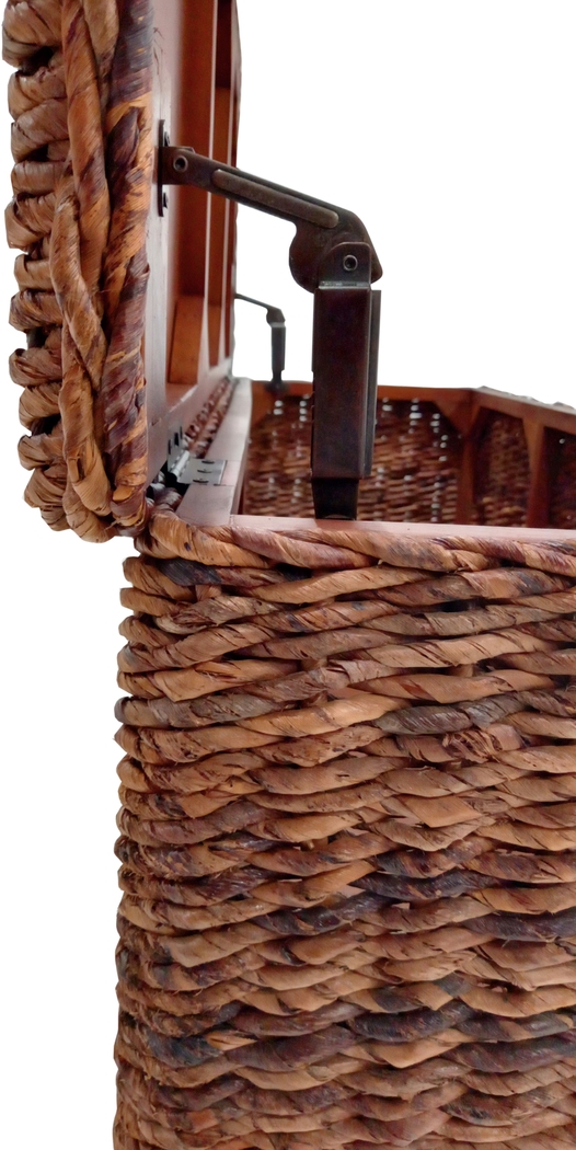 Elaney Ann Brown Storage Trunk - Thumbnail - Image 4