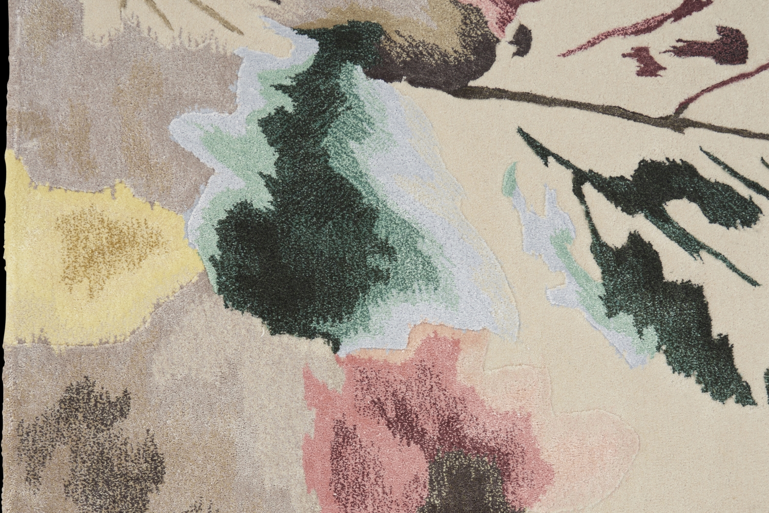 Eldonia Beige 5'6 x 7'5 Rug - Thumbnail - Image 5