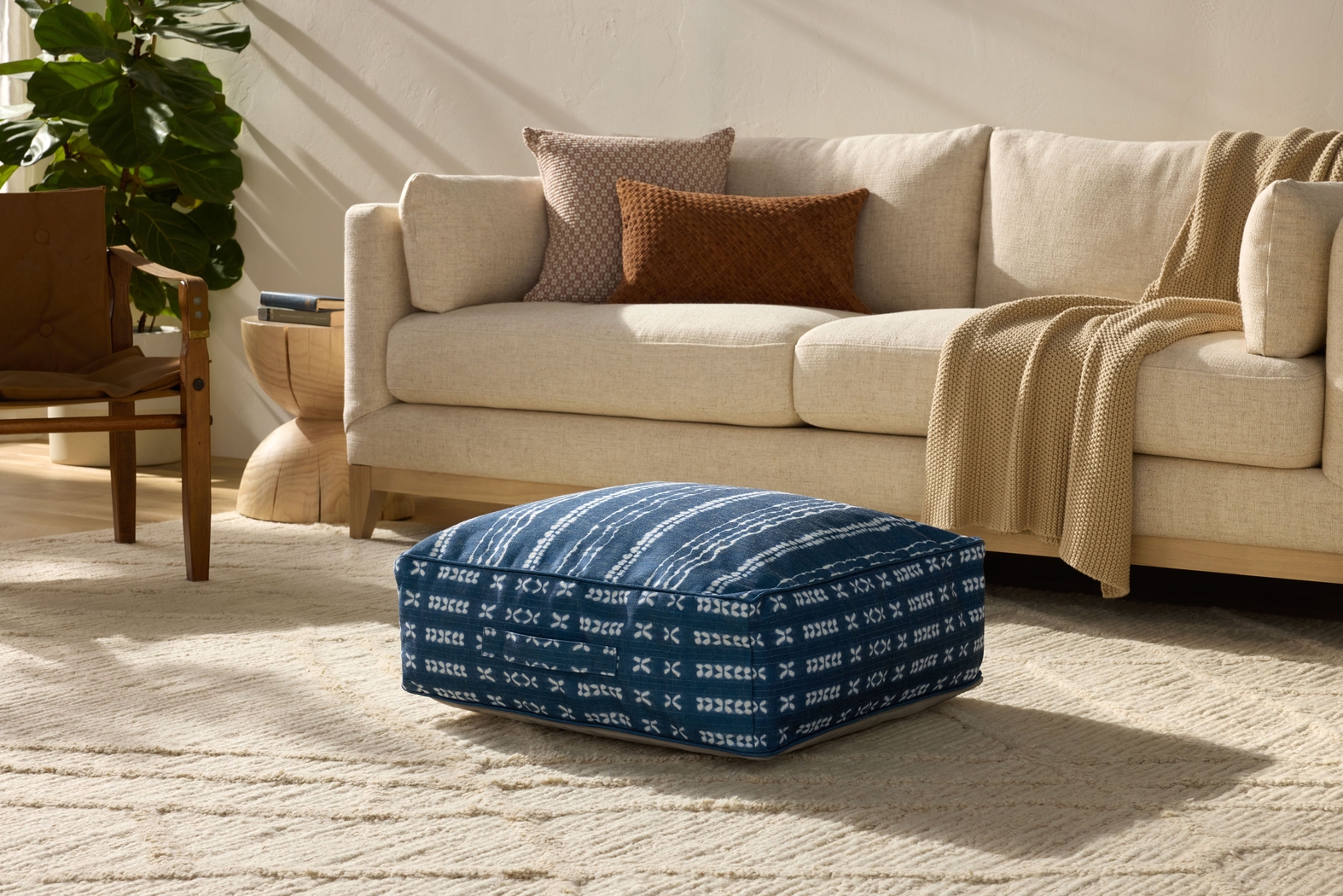 Elim Blue Extra Large Pouf - Thumbnail - Image 2