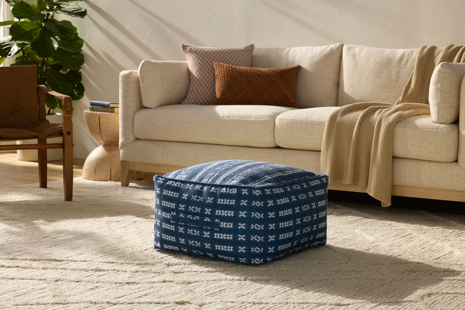 Elim Blue Large Pouf - Thumbnail - Image 2