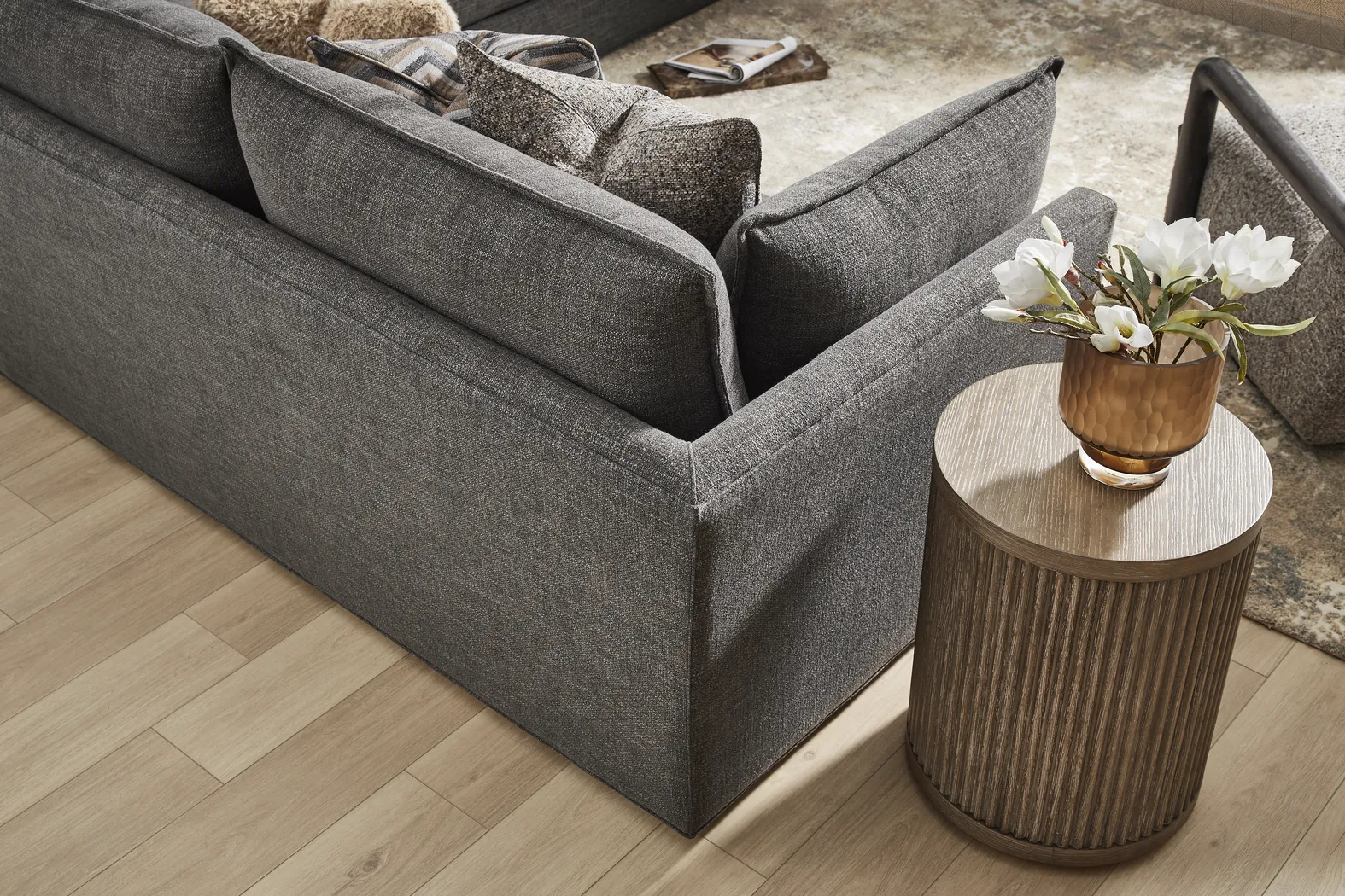 Ellington Black 2 Pc Sectional - Thumbnail - Image 6