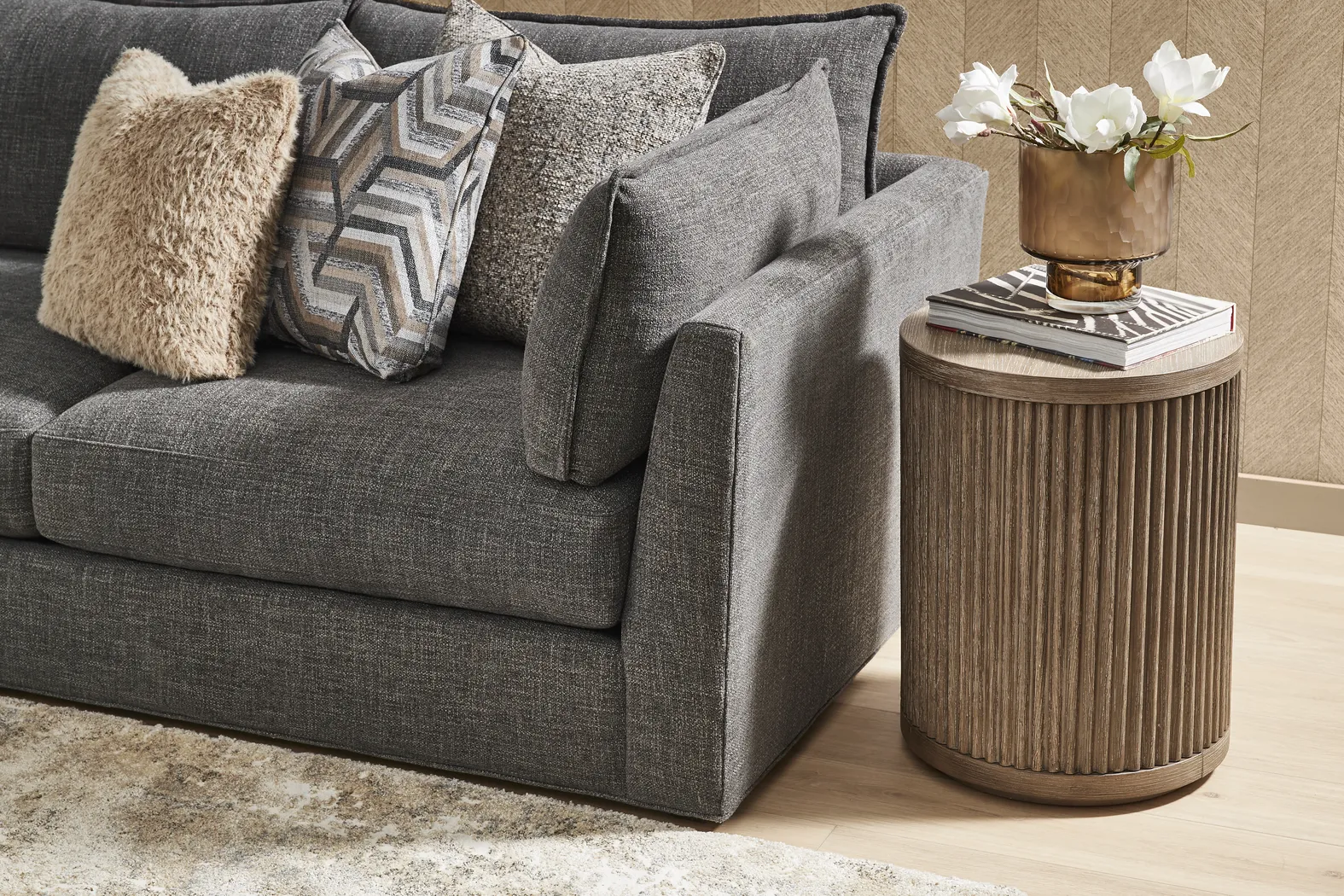 Ellington Black 2 Pc Sectional - Thumbnail - Image 4