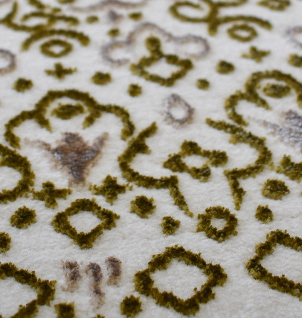 CosmoLiving By Cosmopolitan Ellyse Cream 5' x 7' Rug - Thumbnail - Image 3