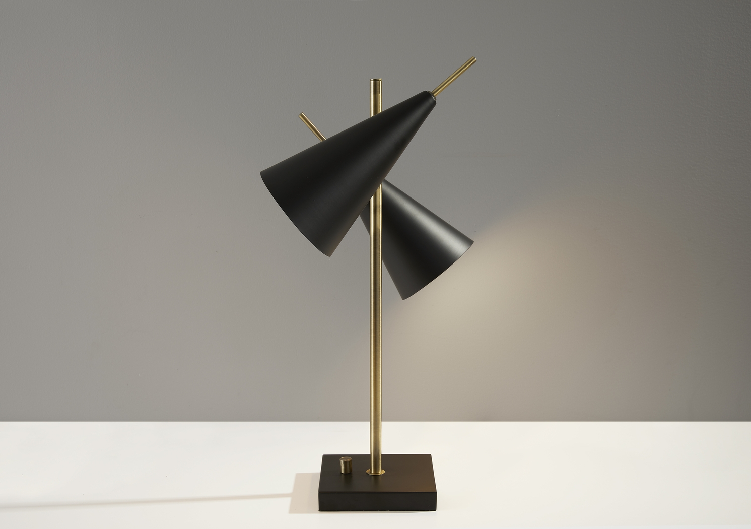 Elm Way Brass 2 Arm Table Lamp - Thumbnail - Image 3