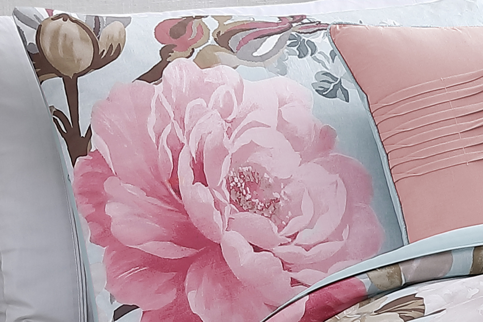 Elrissa Light Blue 7 Pc King Comforter Set - Thumbnail - Image 4