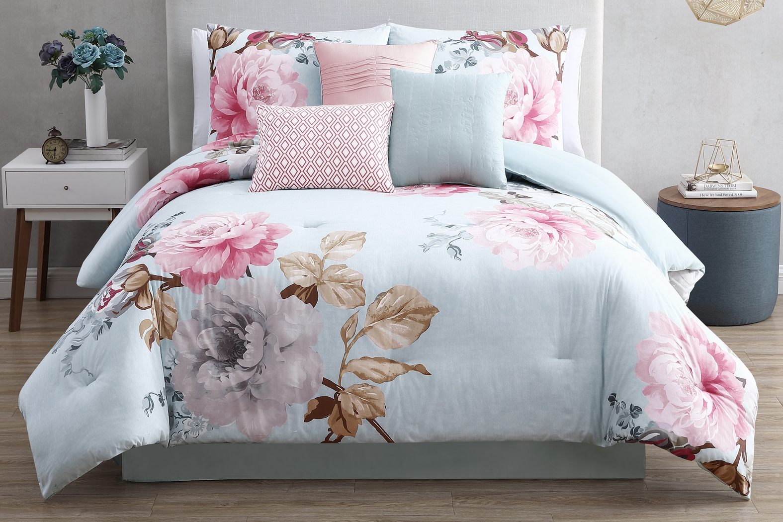 Elrissa Light Blue 7 Pc King Comforter Set - Thumbnail - Image 1