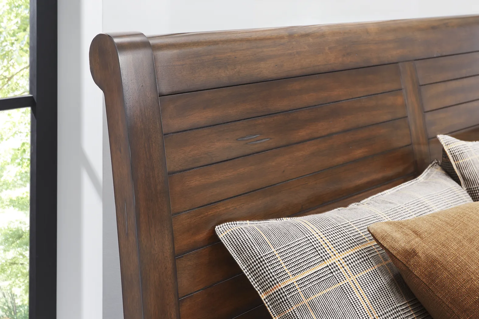 Emberton Dark Brown 3 Pc King Sleigh Bed - Thumbnail - Image 4