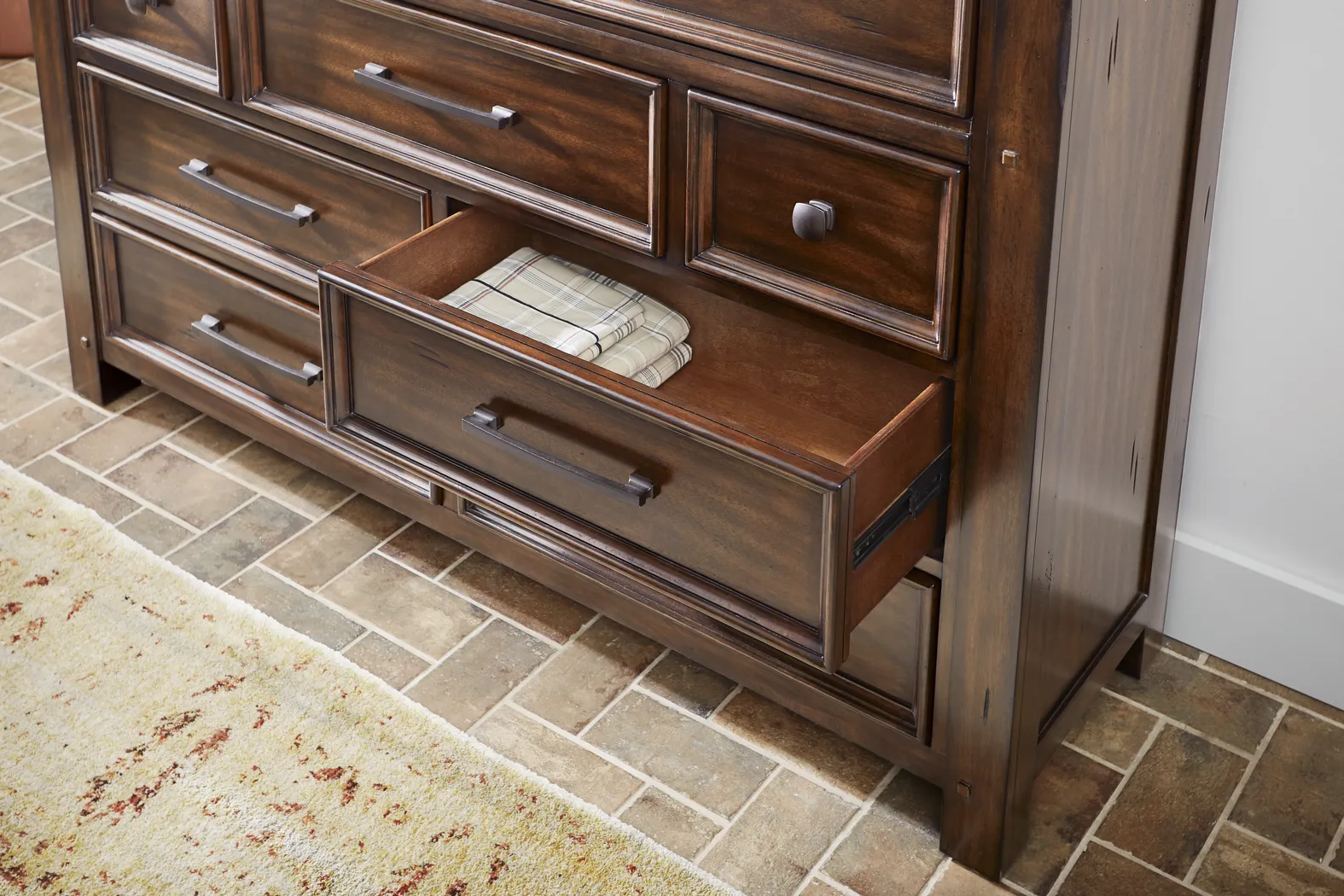 Emberton Dark Brown Dresser - Thumbnail - Image 3