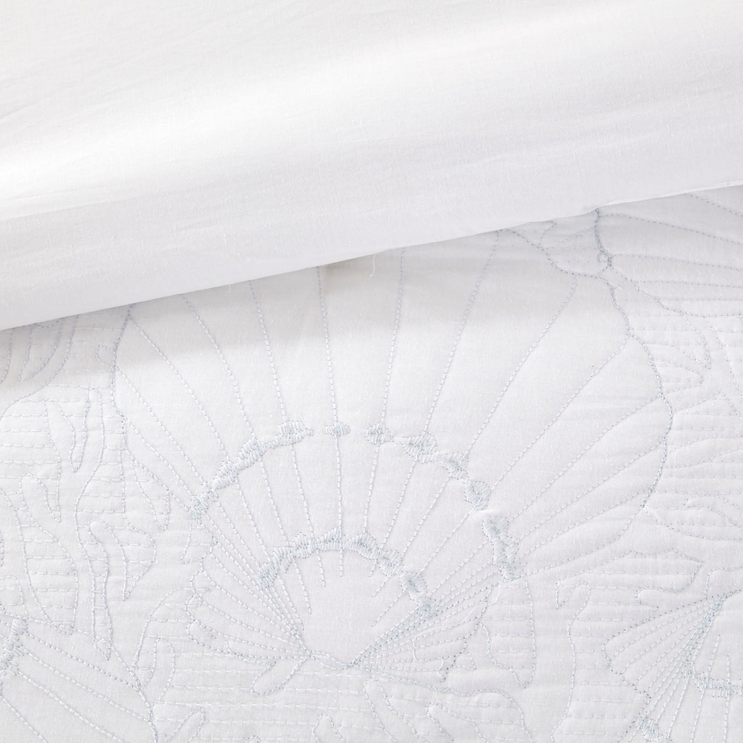 Emilisa White Queen Comforter Set - Thumbnail - Image 7