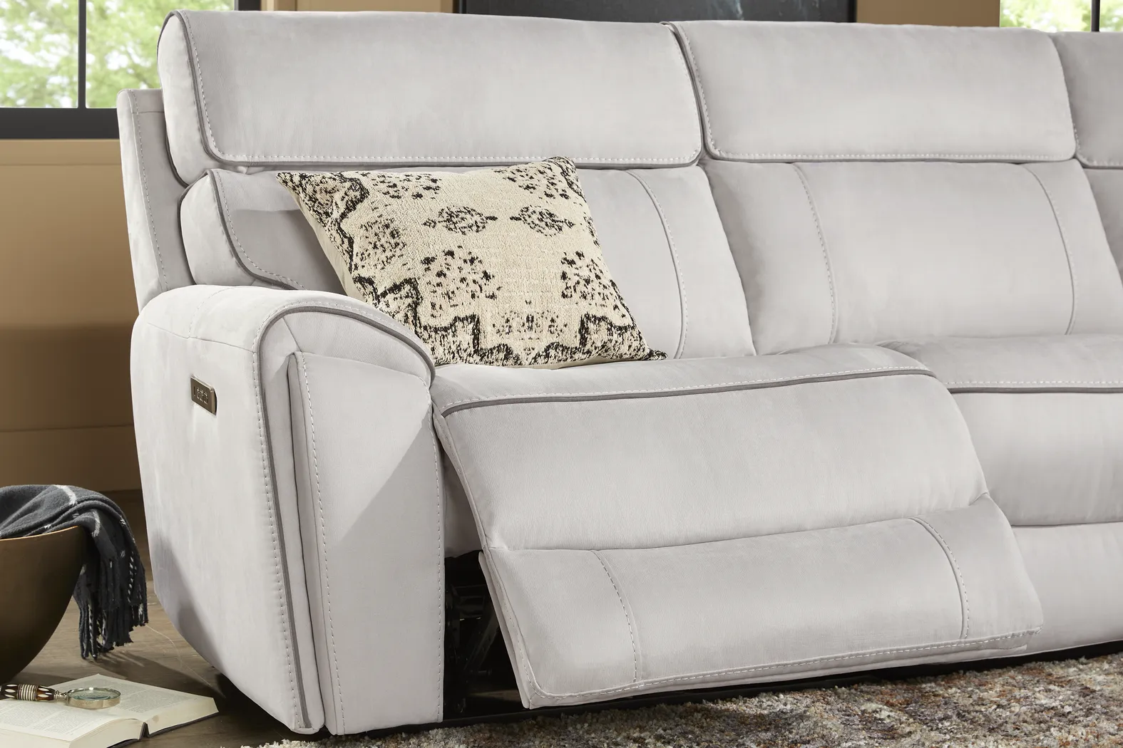 Emmett Avenue Gray 6 Pc Dual Power Reclining Sectional - Image 6
