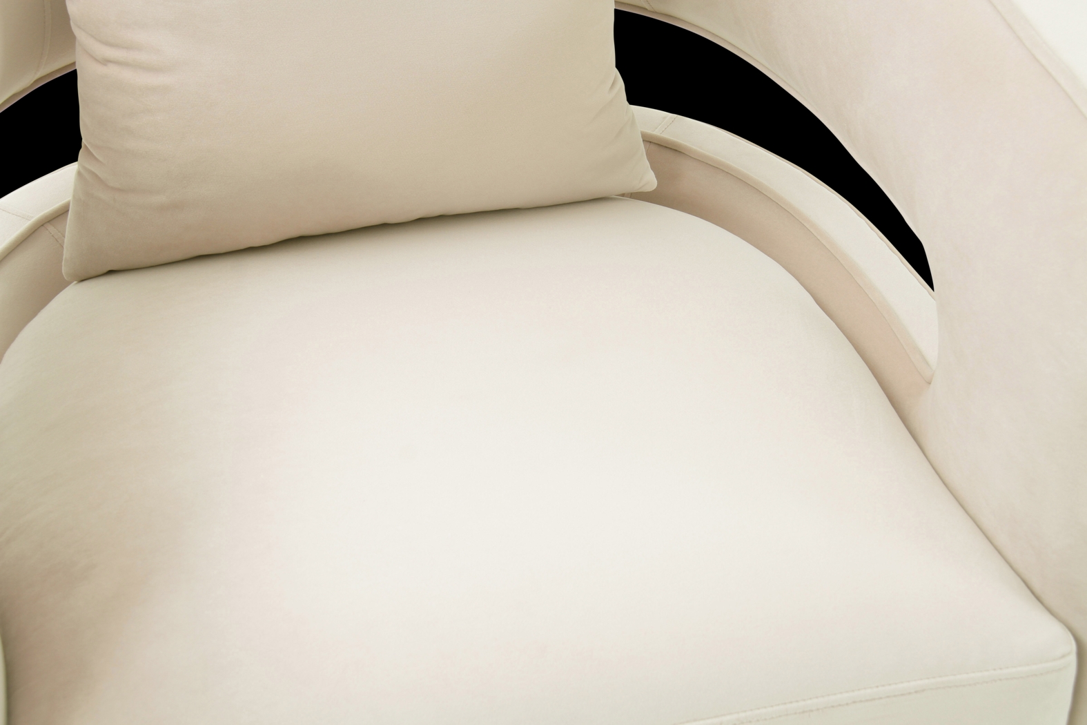 Endalyn Cream Accent Chair - Thumbnail - Image 4