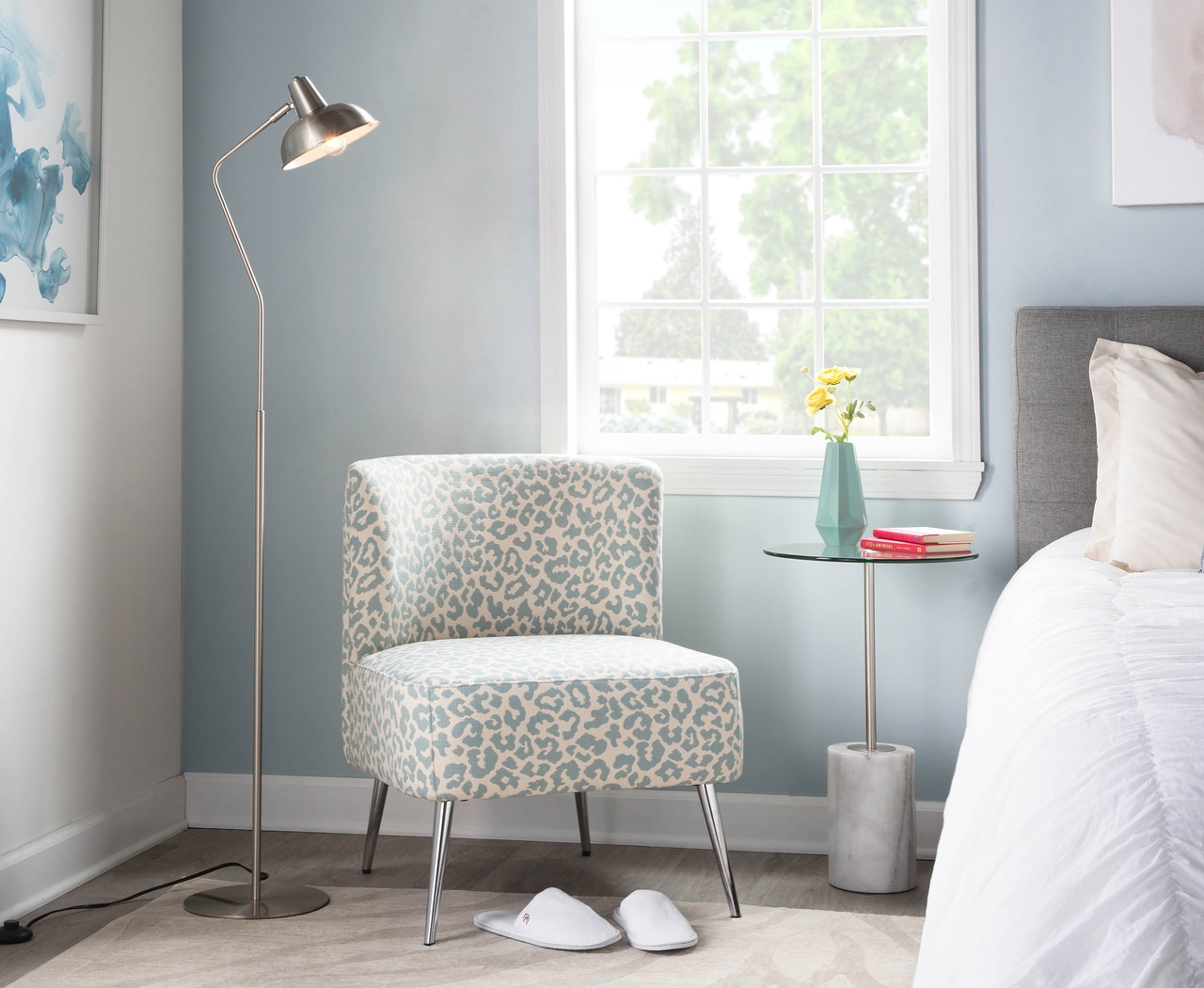 Entelman Blue Accent Chair - Thumbnail - Image 2