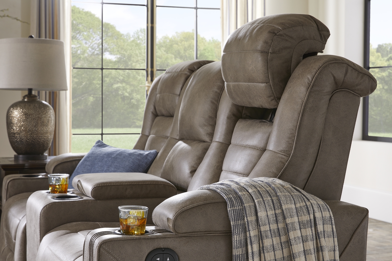 Chief Taupe 2 Pc Dual Power Reclining Living Room - Thumbnail - Image 19