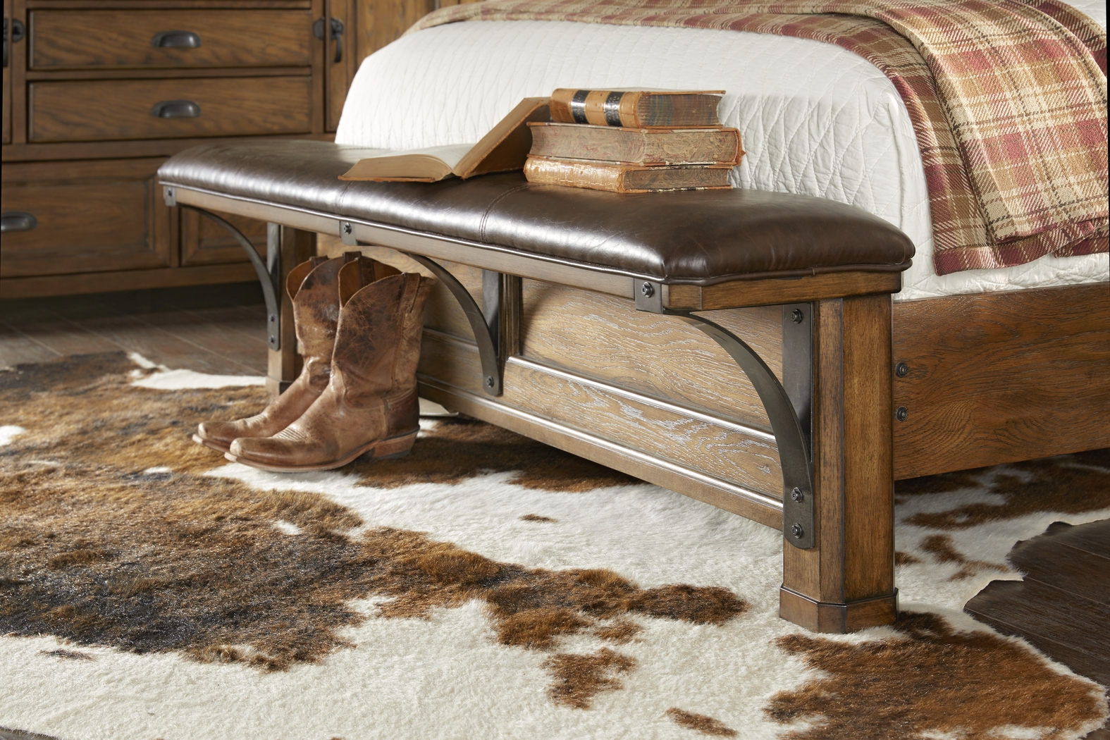 Eric Church Highway To Home Heartland Falls Brown 7 Pc Queen Panel Bedroom - Thumbnail - Image 4