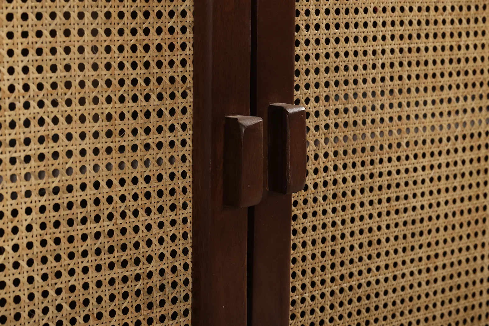 Eshni II Brown Sideboard - Thumbnail - Image 6