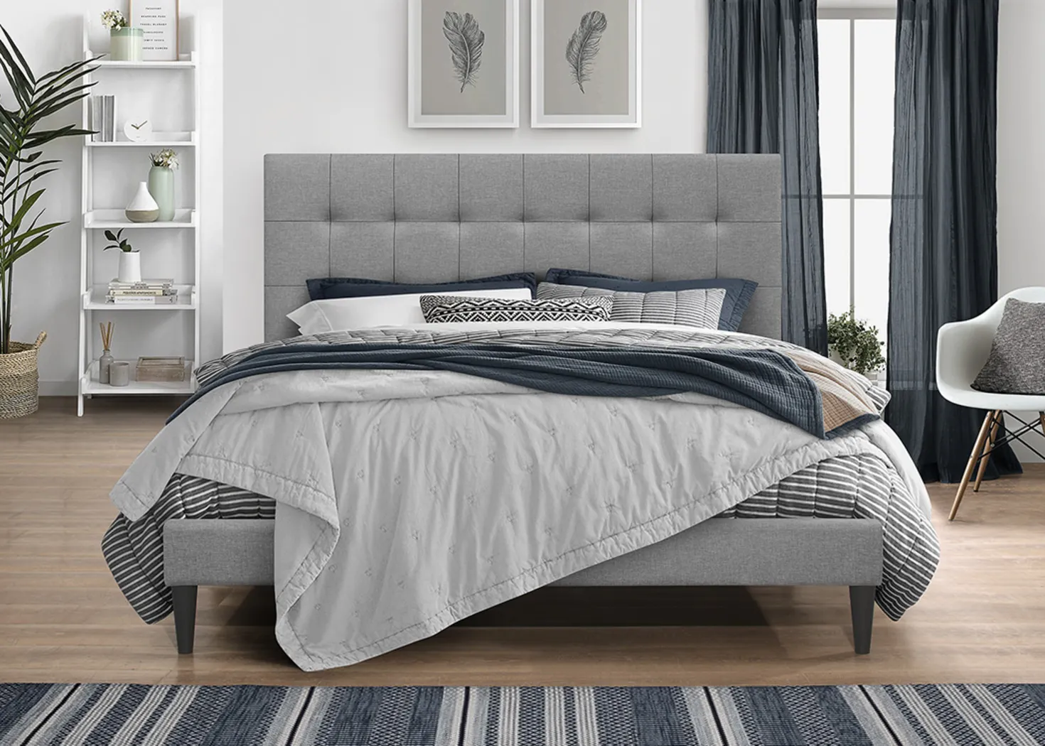 Estaugh Gray Queen Bed - Thumbnail - Image 4