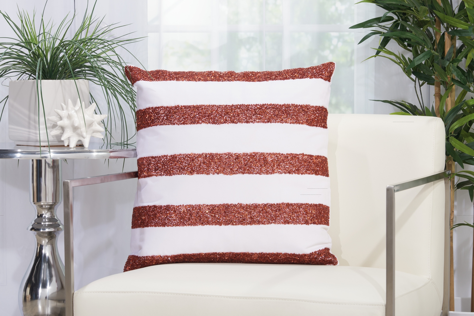 Estelar Red Indoor/Outdoor Accent Pillow - Thumbnail - Image 2