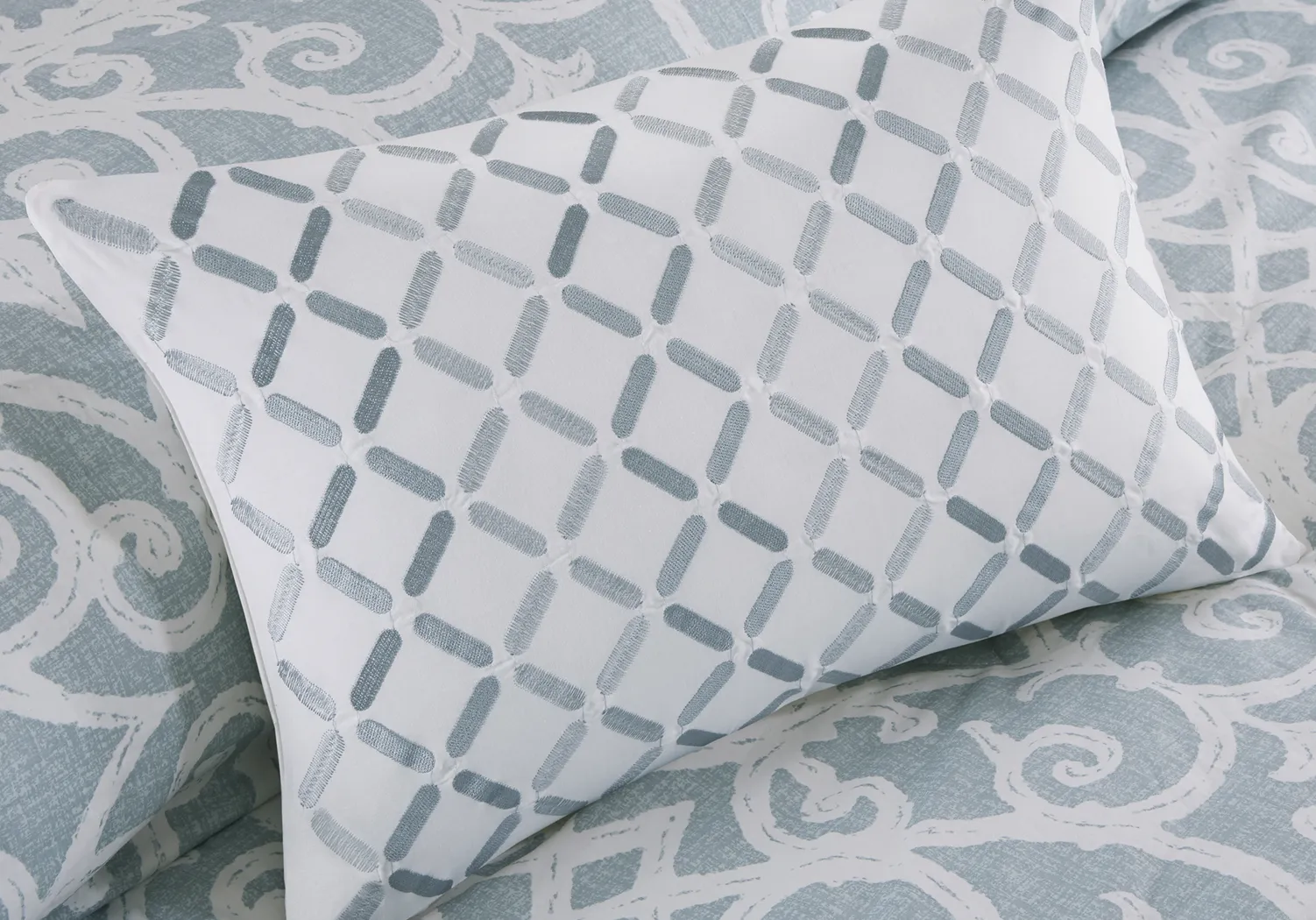 Evaline Aqua 5 Pc King Comforter Set - Thumbnail - Image 4