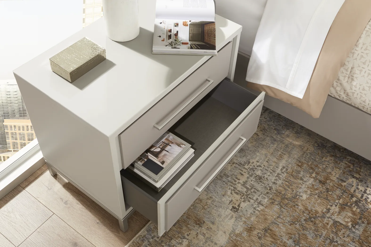 Everdream Gray 7 Pc King Panel Bedroom - Thumbnail - Image 10