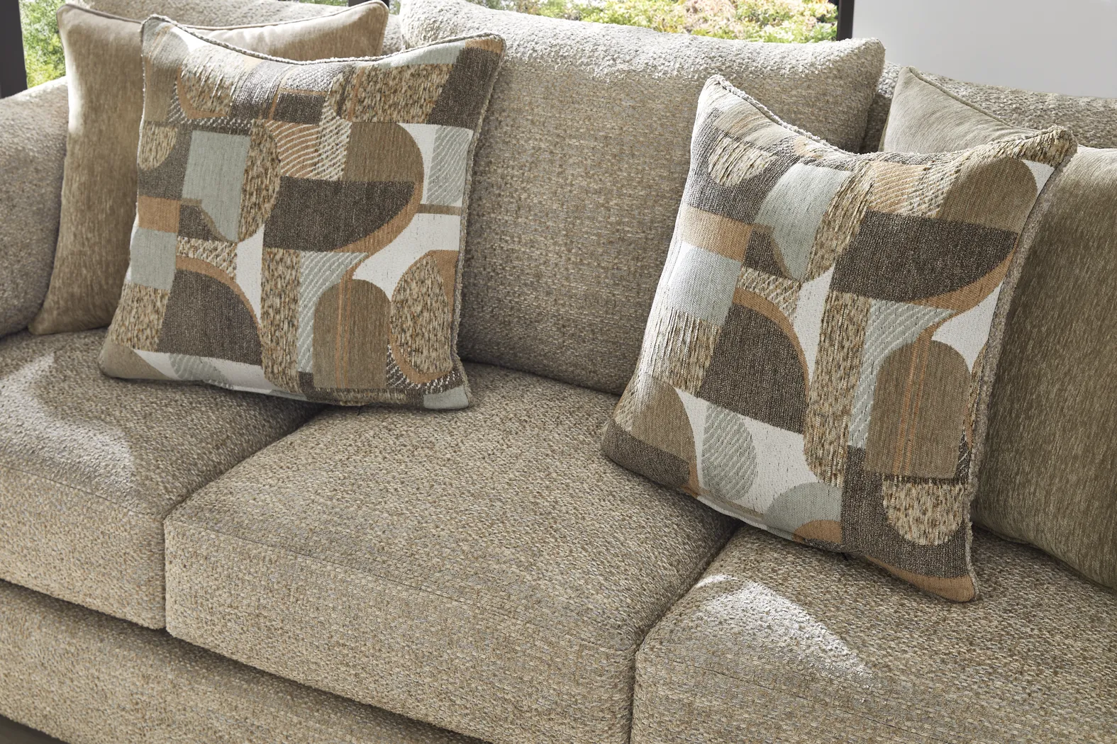 Evianna Brown 2 Pc Living Room - Thumbnail - Image 4