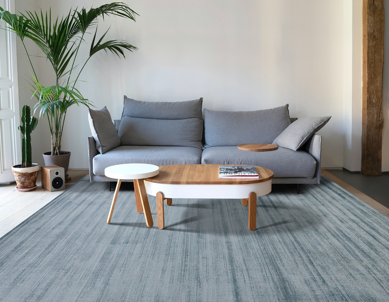 Evita Light Blue 4' X 6' Rug - Thumbnail - Image 2