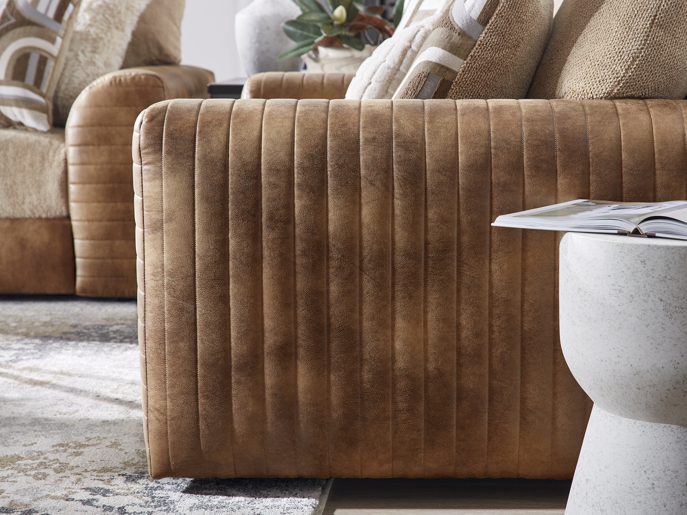 Exton Brown 2 Pc Living Room - Thumbnail - Image 7