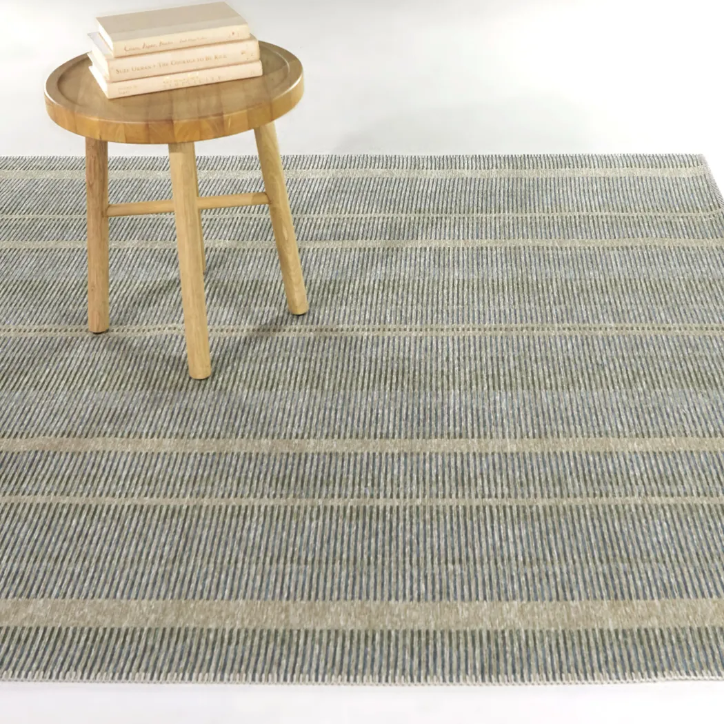 Eyla Blue 5'3 x 7' Rug - Thumbnail - Image 2