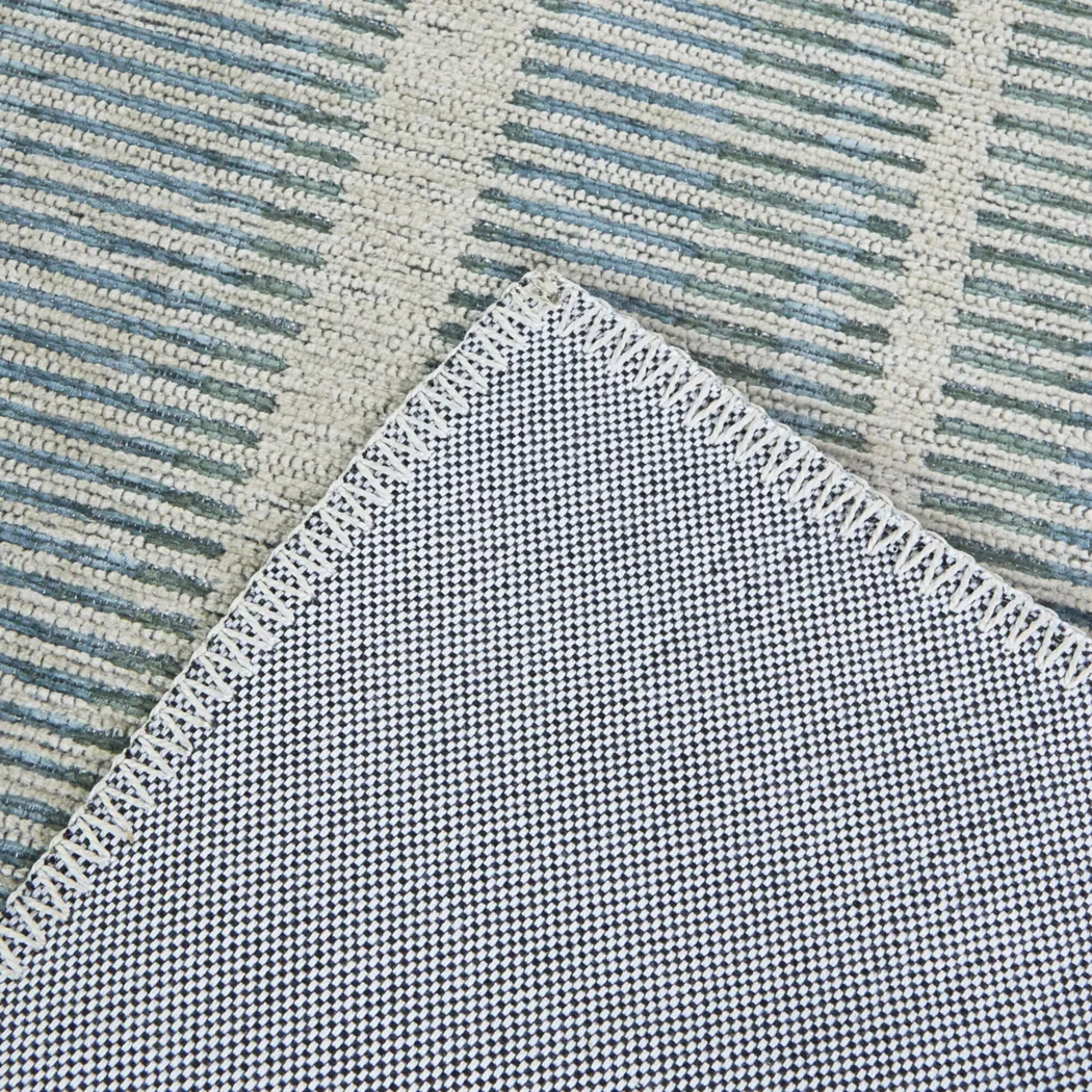 Eyla Blue 5'3 x 7' Rug - Thumbnail - Image 3