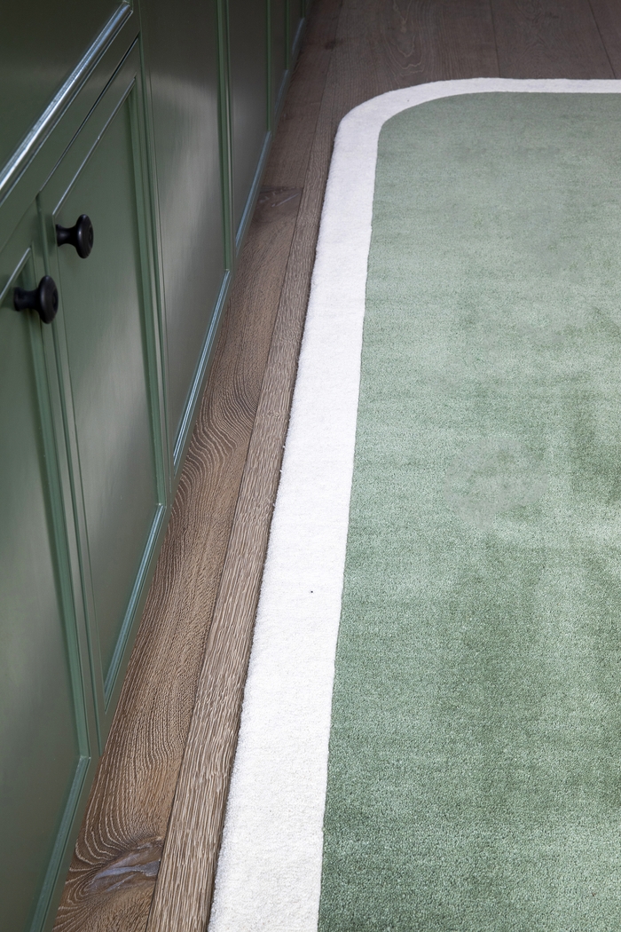 Fabian Green 8' x 10' Rug - Thumbnail - Image 7