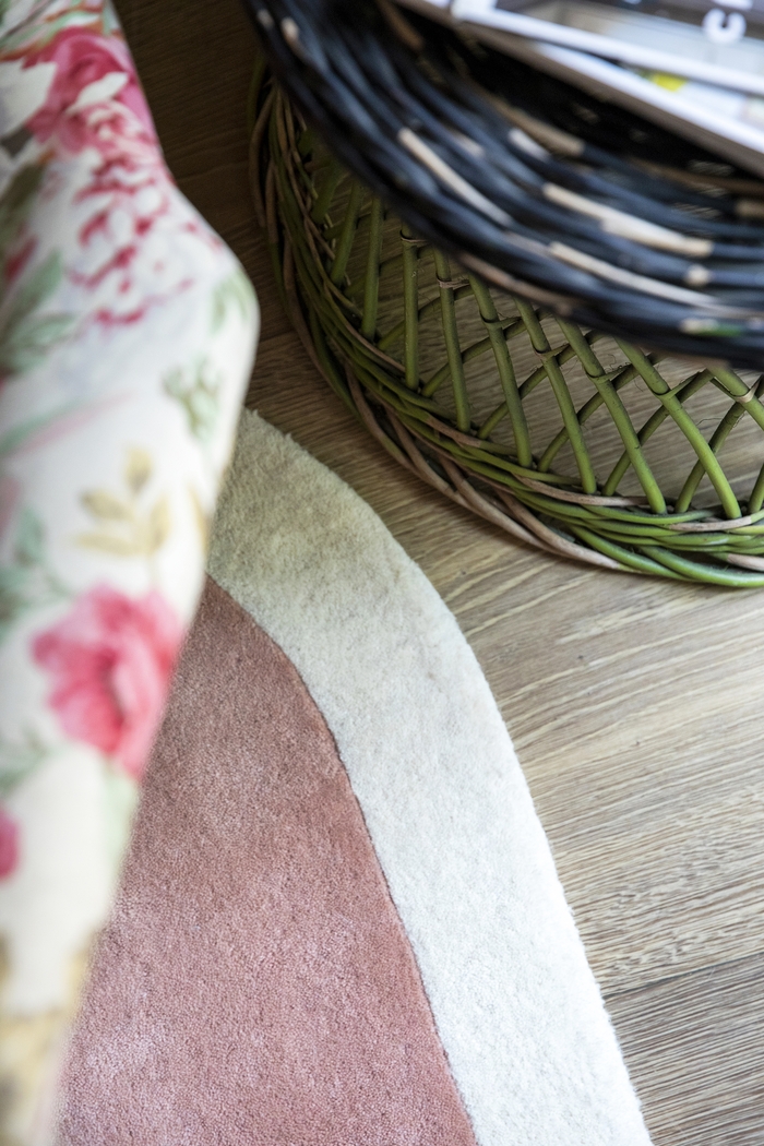 Fabian Pink 5' x 8' Rug - Thumbnail - Image 11