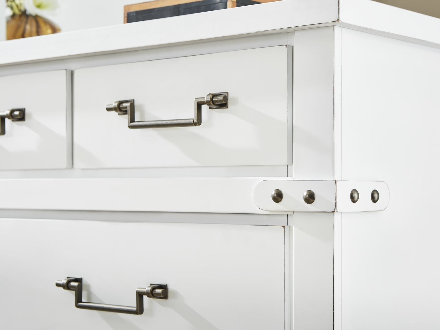 Fairhaven White 5 Pc King Panel Bedroom - Thumbnail - Image 8