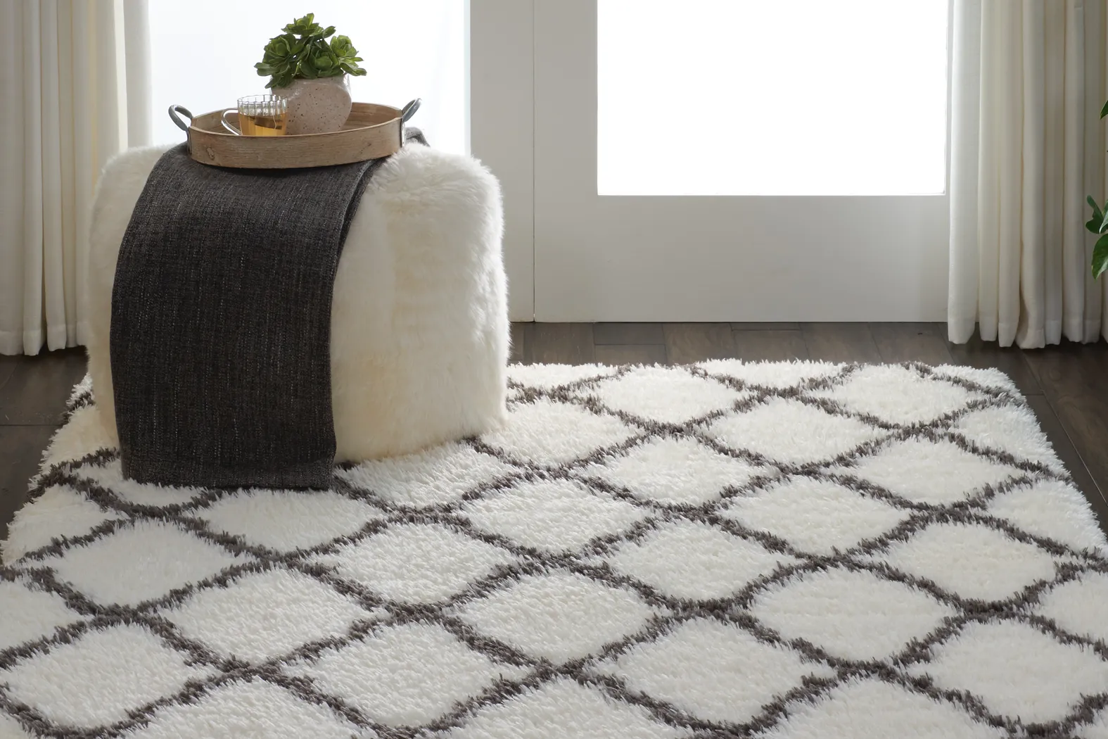 Fairport Beige 5' x 7' Rug - Thumbnail - Image 4