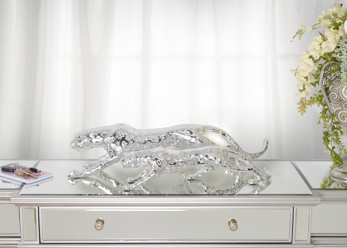 Faraa I Silver Sculpture - Thumbnail - Image 2