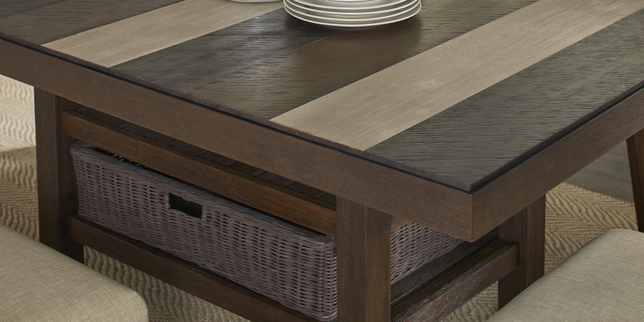 Farmington Hills Brown Rectangle Dining Table - Thumbnail - Image 3