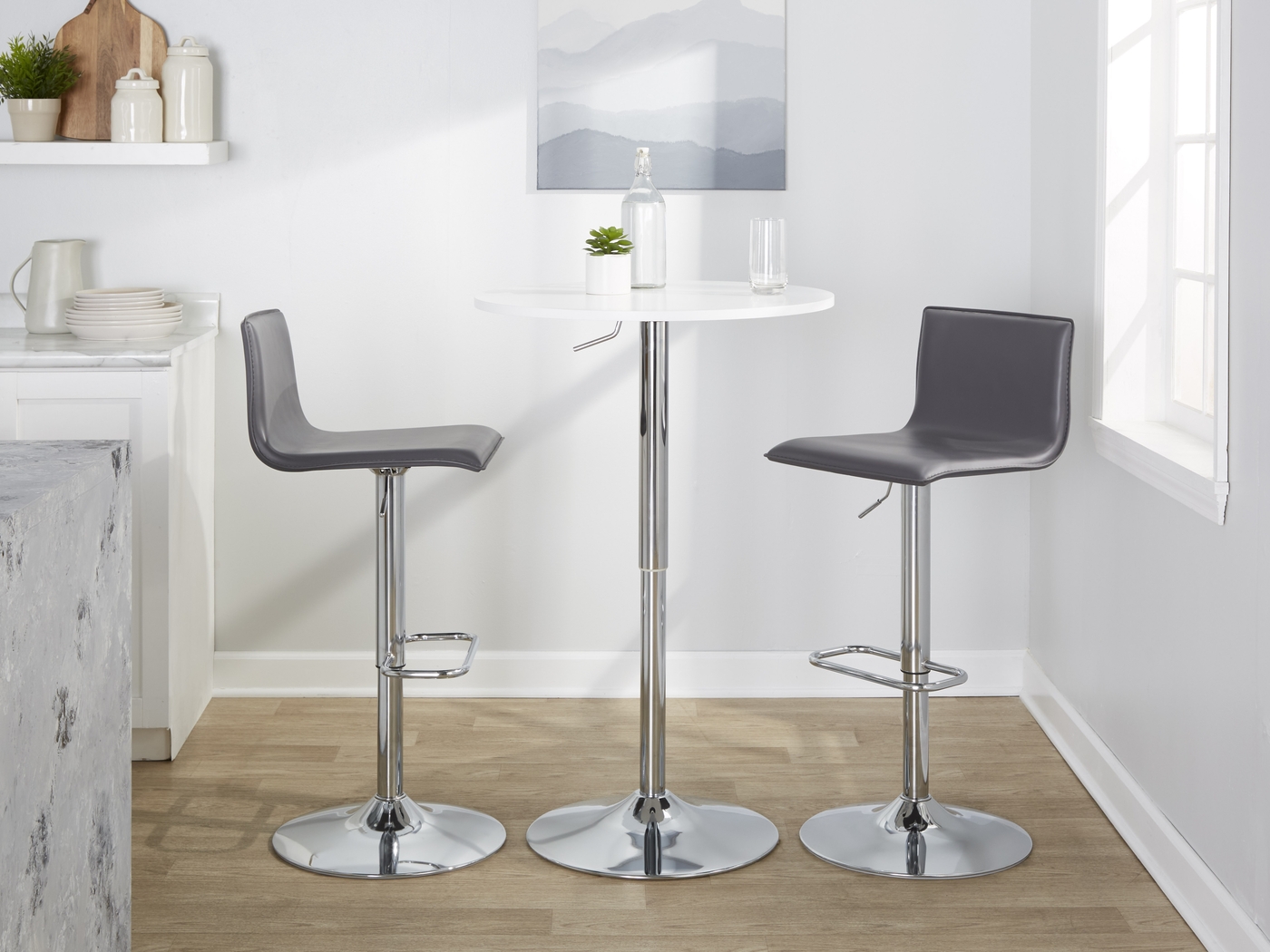 Fassitt III Gray Adjustable Swivel Barstool, Set of 2 - Thumbnail - Image 4