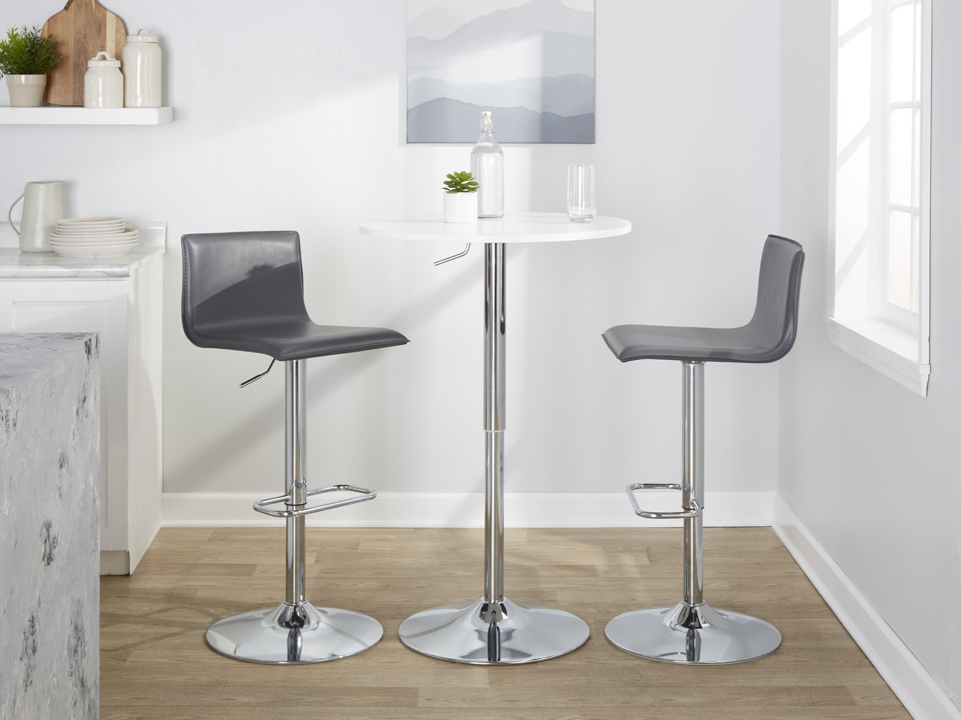 Fassitt III Gray Adjustable Swivel Barstool, Set of 2 - Thumbnail - Image 5