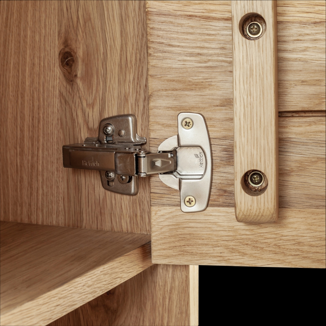 Feiler Brown Bar Cabinet - Thumbnail - Image 8