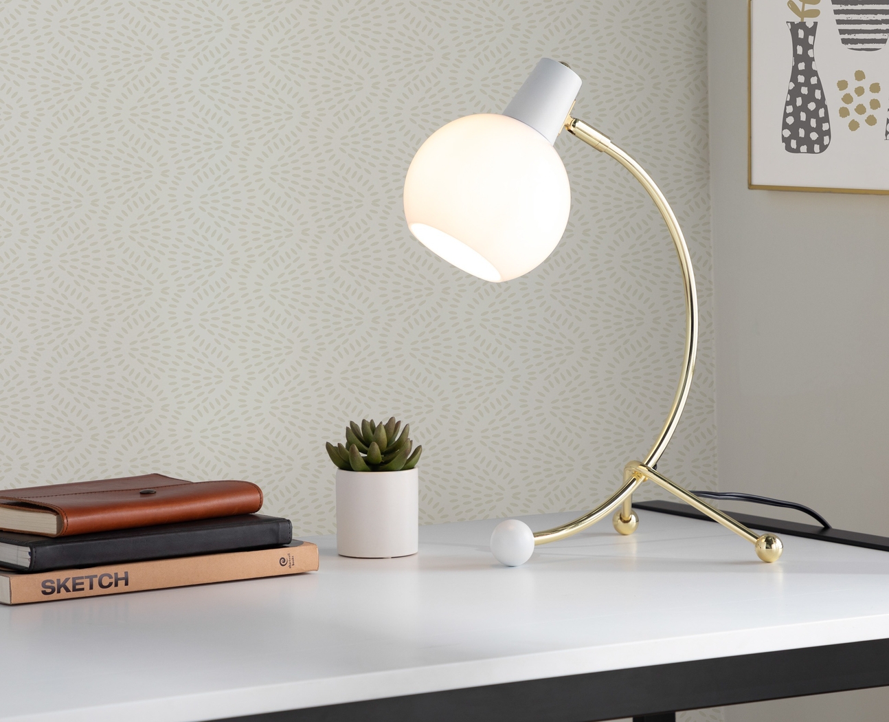 Fencourt Post Gold Lamp - Thumbnail - Image 2